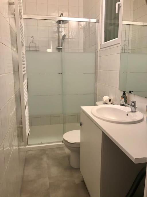 "Les Joncs" Cosy 2 Pieces Cour Intimiste A 5 Min Des Halles ! Apartment Sete Luaran gambar